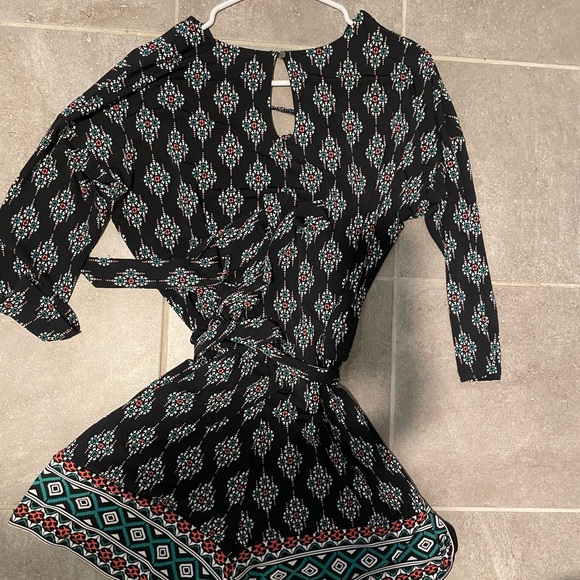 Market and Spruce Pants - Market and Spruce Black and White Casual Jumpsuit V-Neck